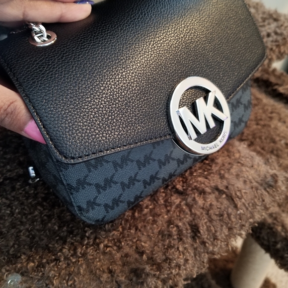 Michael Kors Purse - Picture 6 of 12